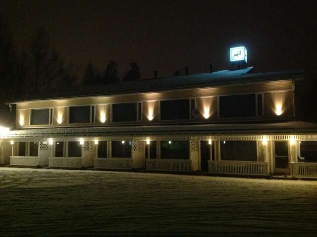 Отель Ämmän Hotelli Суомуссалми-32